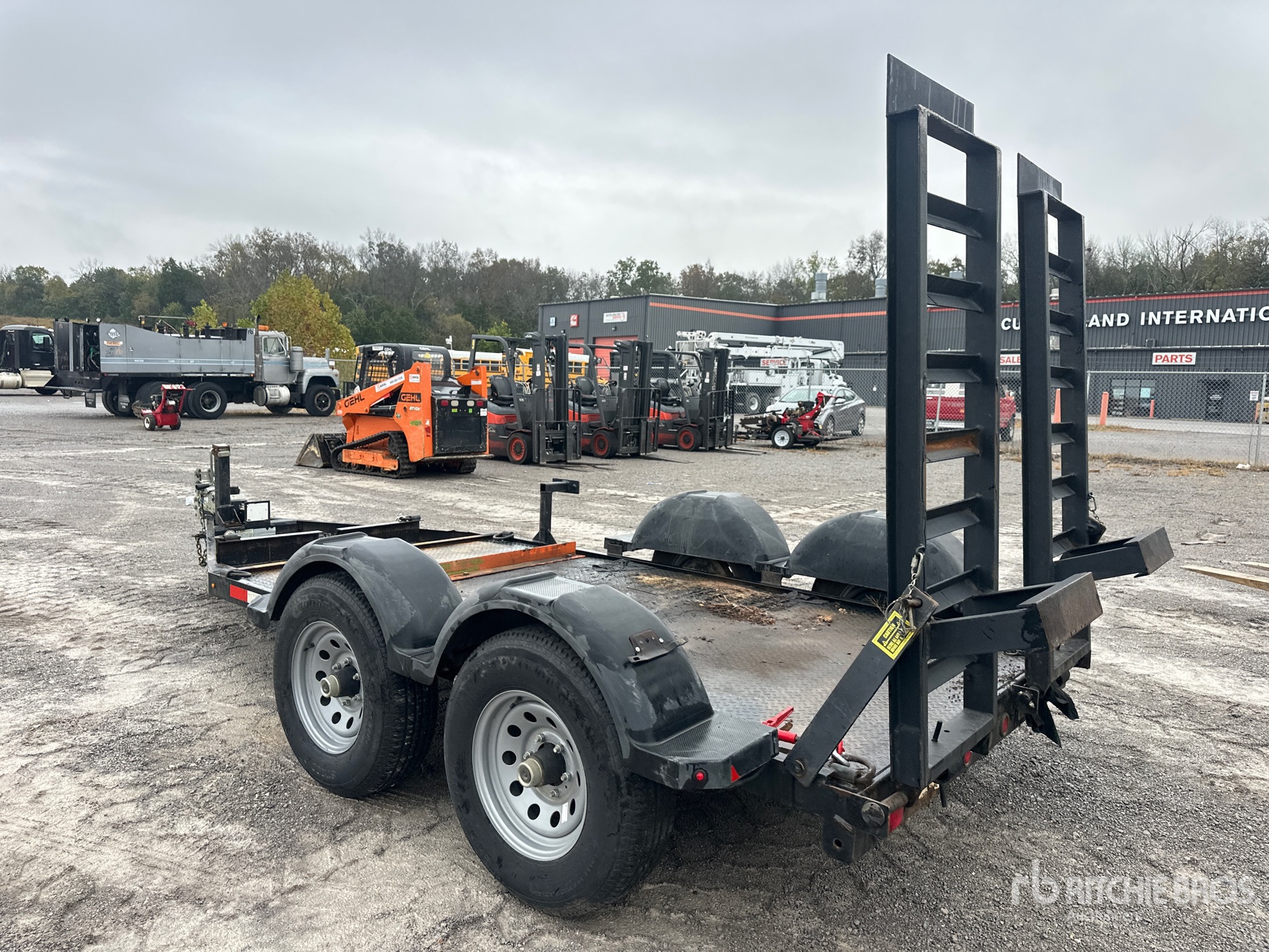 General Appearance with Picture, Left Rear Corner