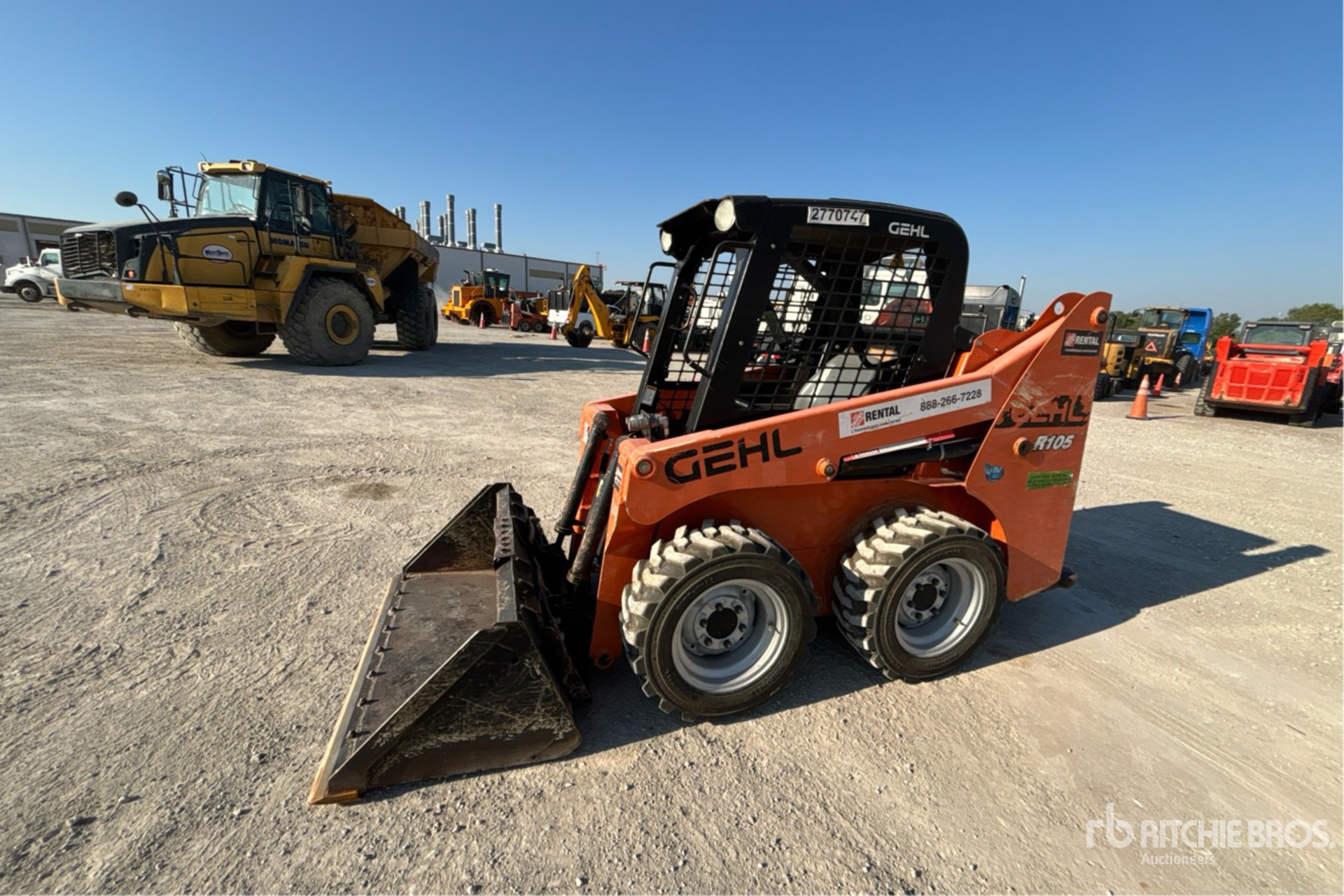 MINI CARGADOR SOBRE RUEDAS 2019 GEHL R105