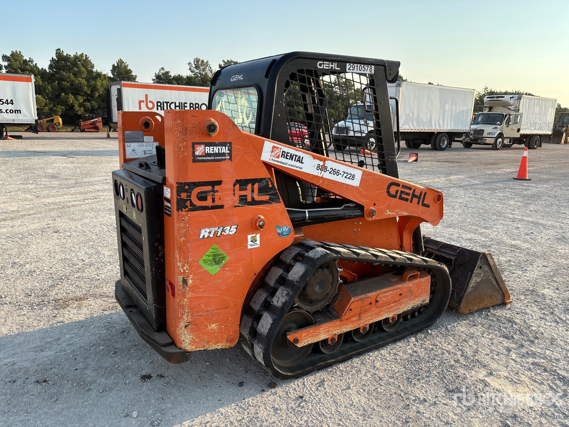 General Appearance with Picture, Right Rear Corner