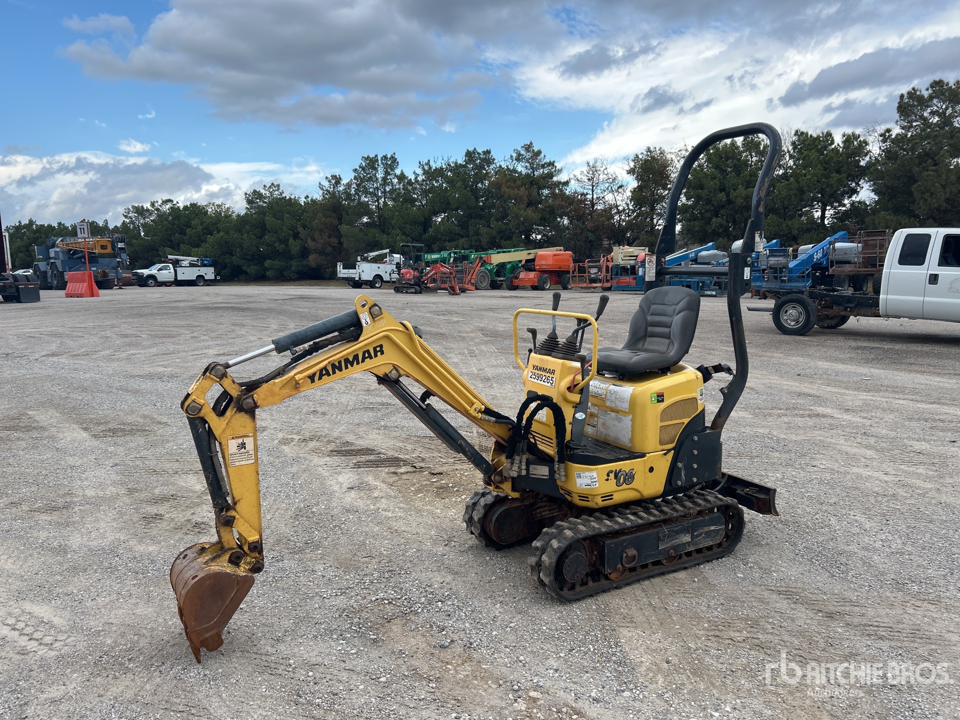 General Appearance with Featured Photo