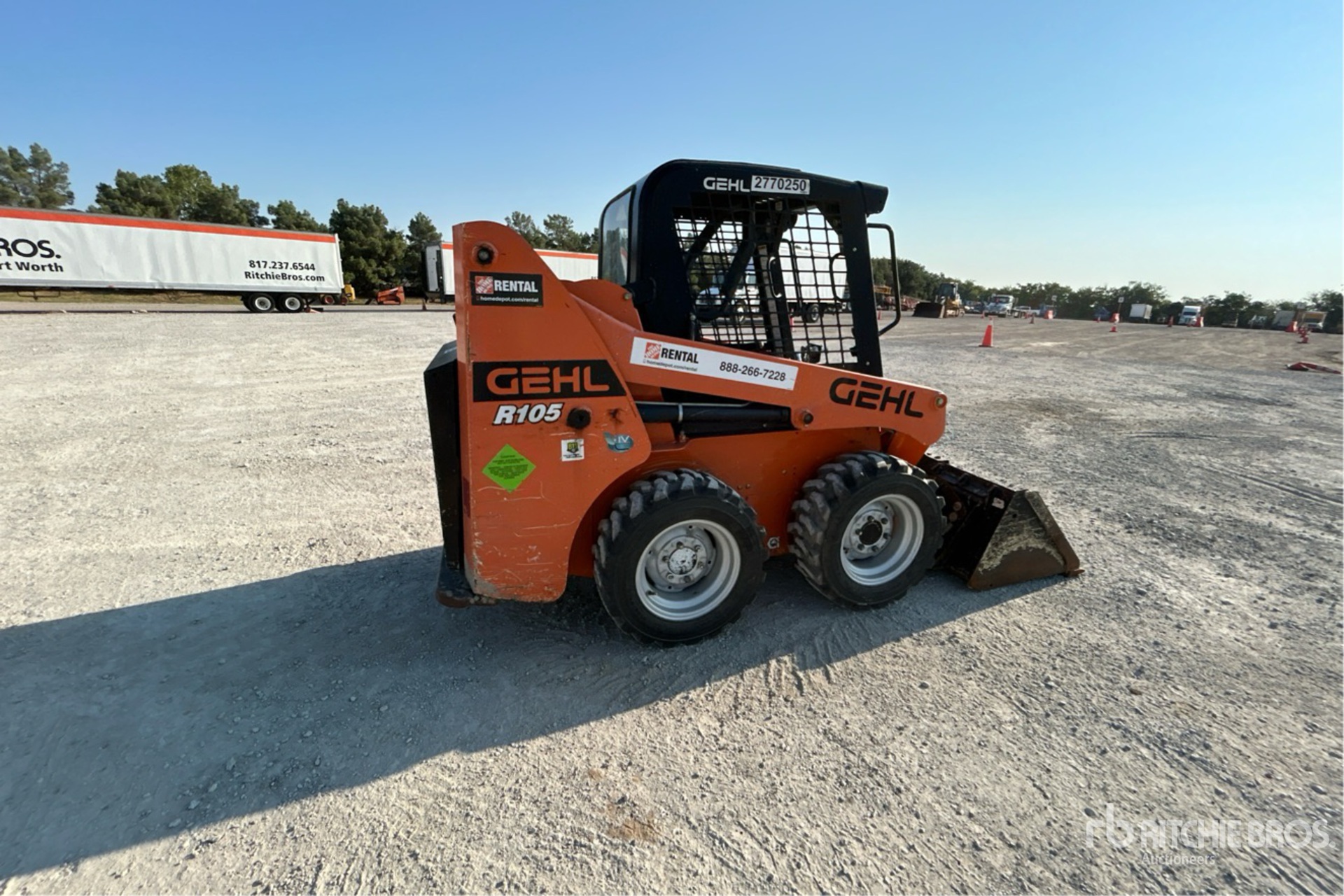 General Appearance with Picture, Right Rear Corner