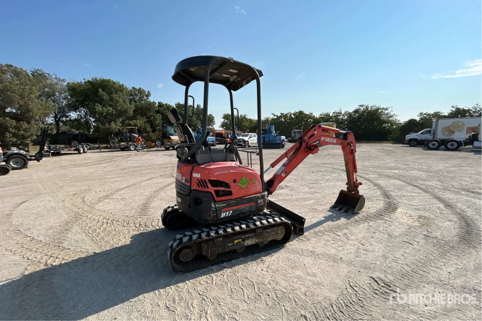 General Appearance with Picture, Right Rear Corner