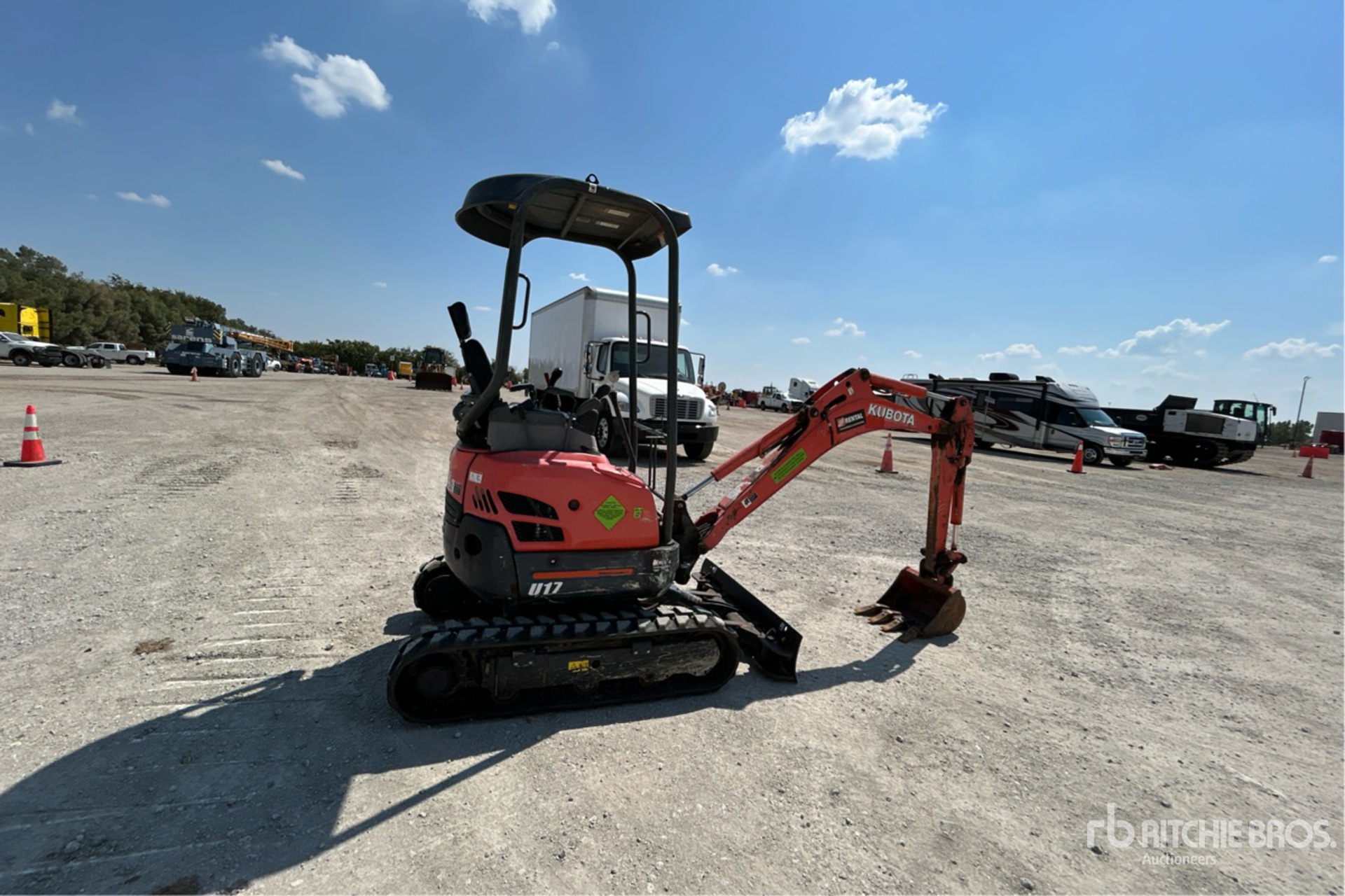 General Appearance with Picture, Right Rear Corner