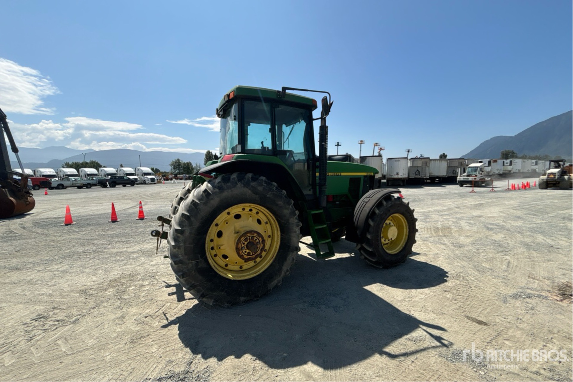 General Appearance with Picture, Right Rear Corner