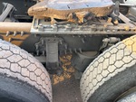 4 Underbody - Truck with 