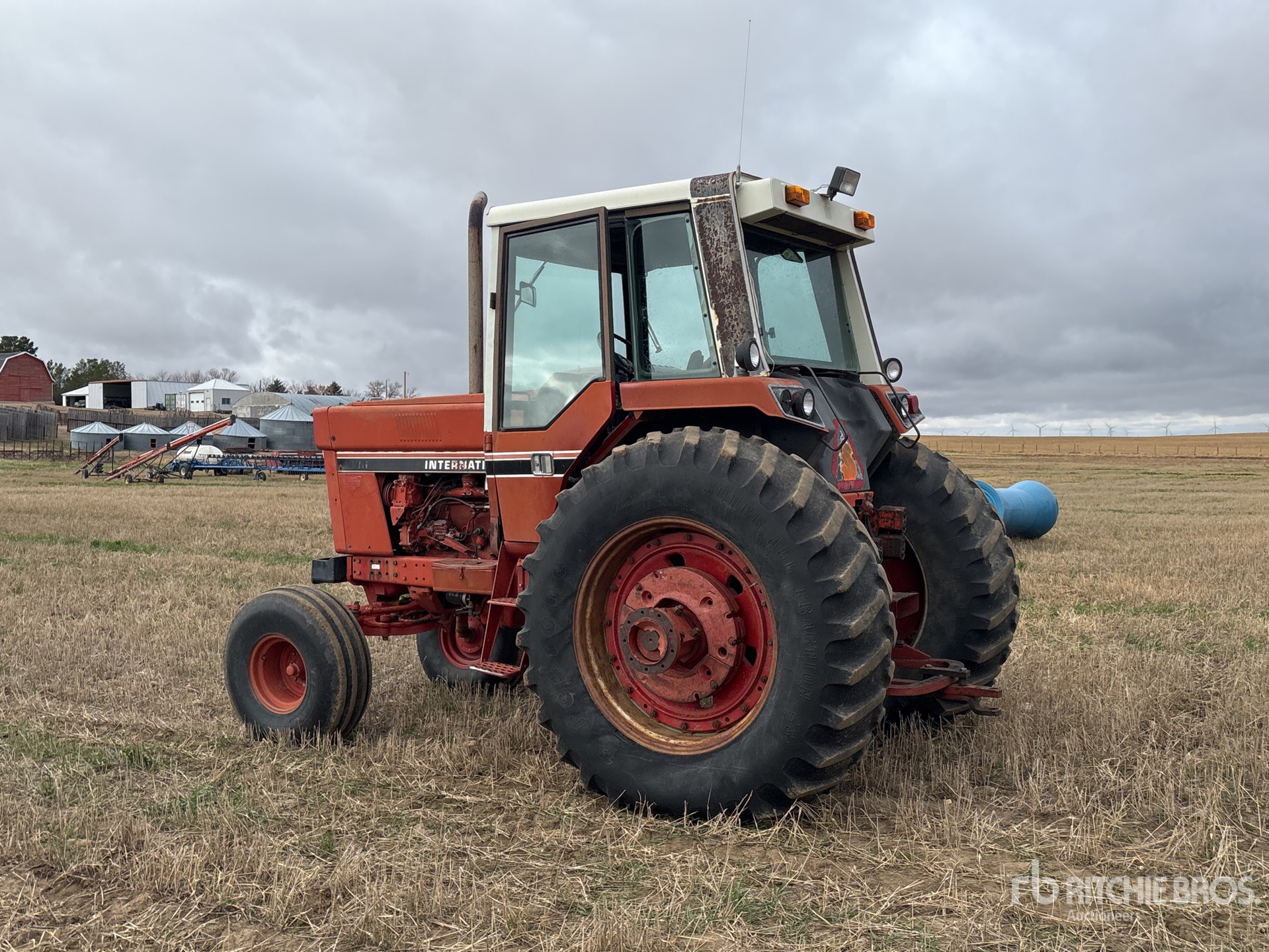 General Appearance with Bild, Ecke hinten links