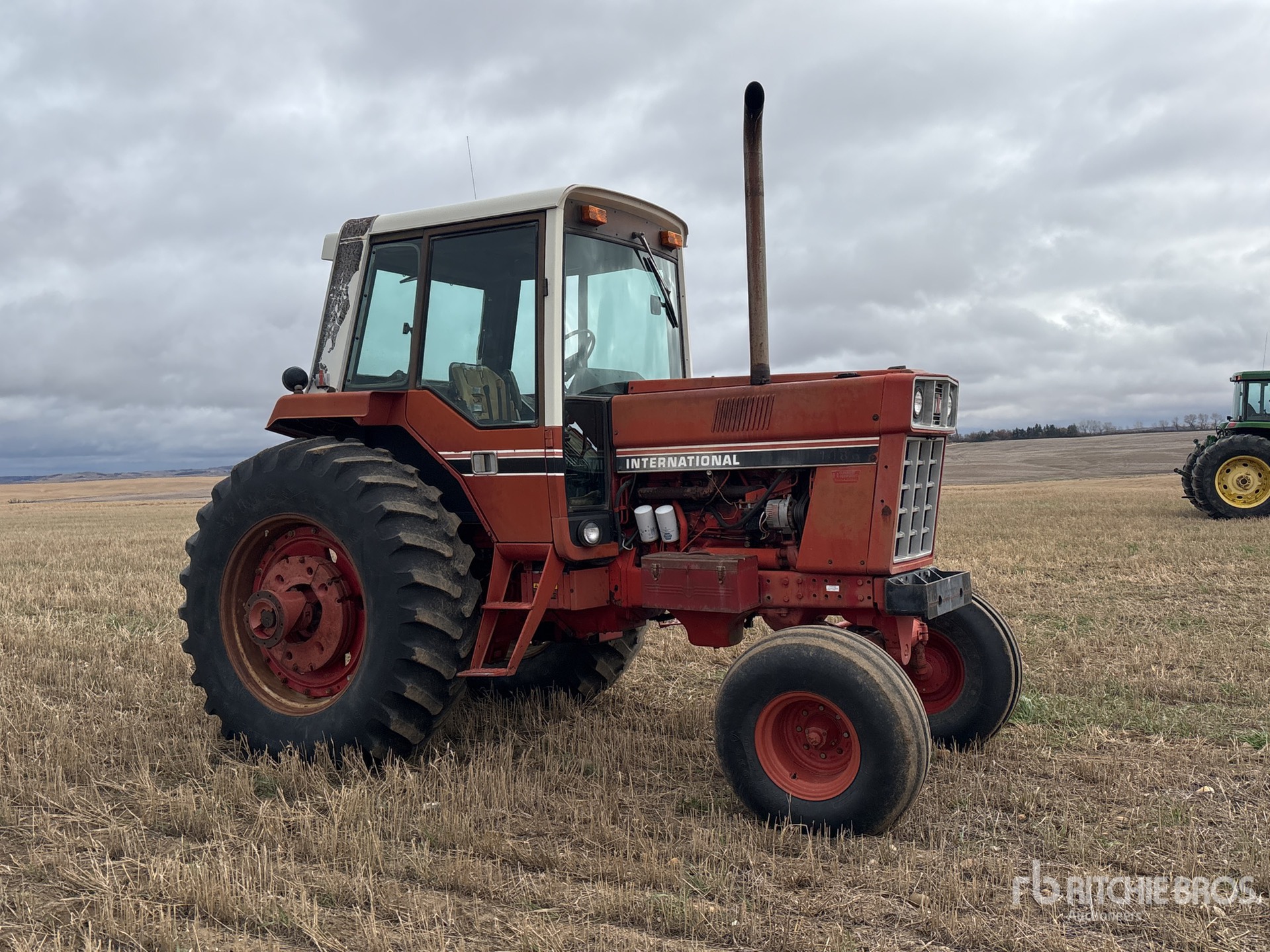 General Appearance with Bild, Ecke vorne rechts