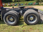 4 Underbody - Truck with 