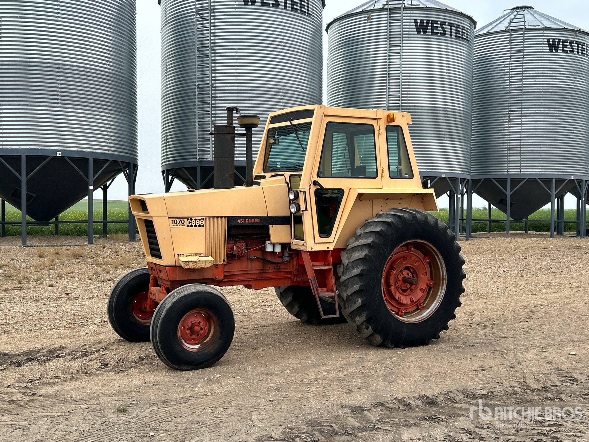 DC−93機セット 1973 Case 1070 2WD Tractor | Ritchie Bros. Auctioneers