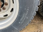 4 Underbody - Truck with 