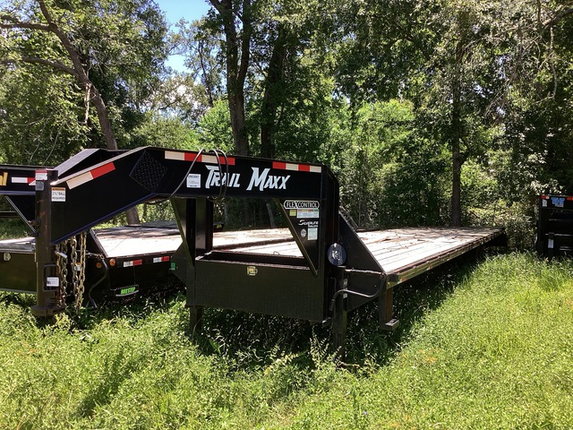 2023 Trailmaxx 40 ft T/A Gooseneck Equipment Trailer