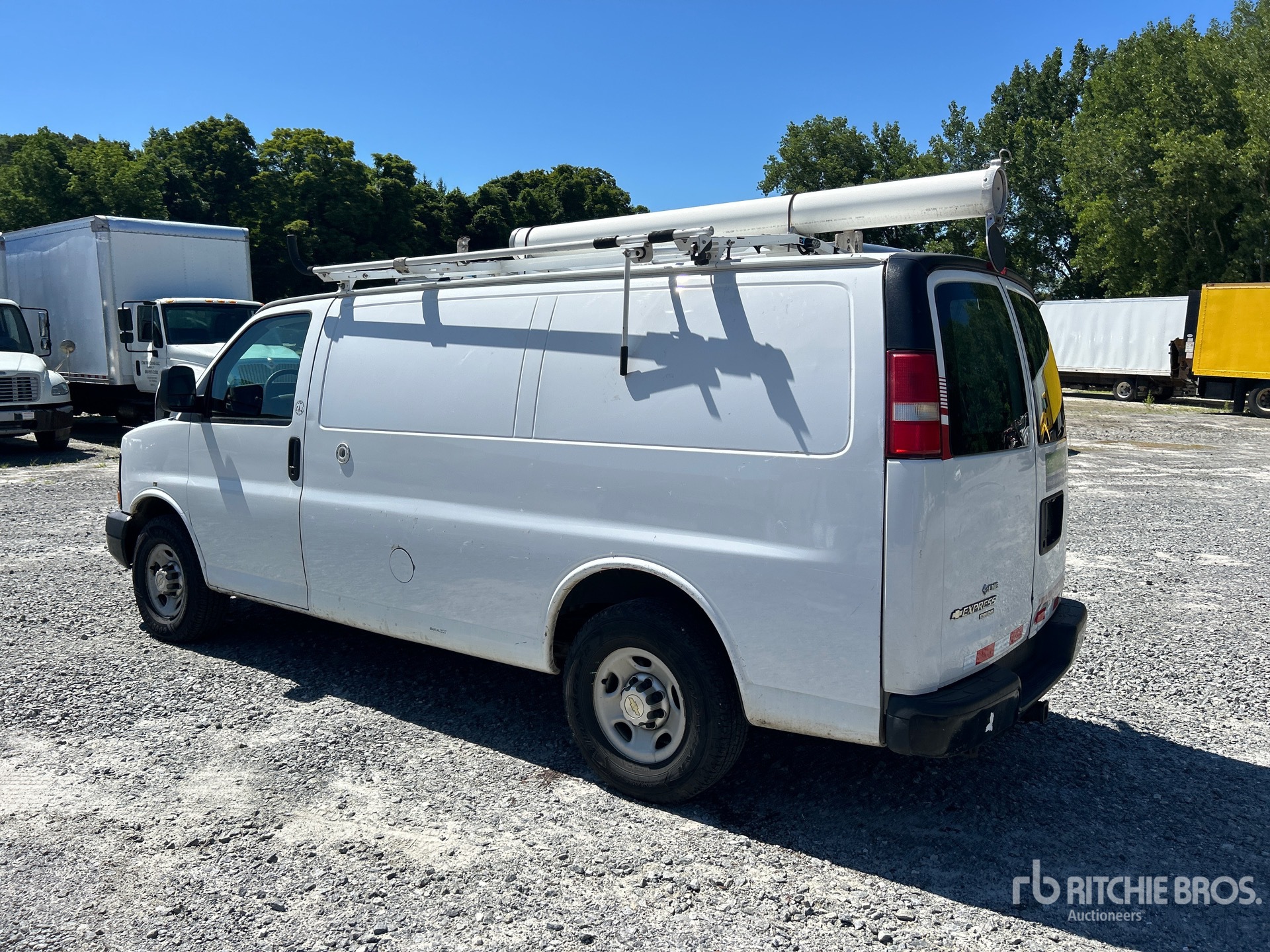 General Appearance with Picture, Left Rear Corner