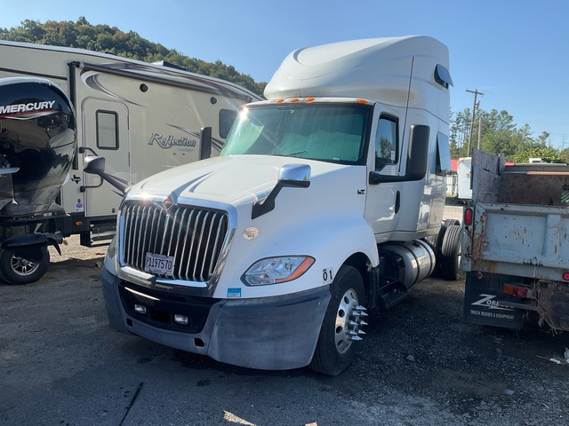 2019 International LT625 6x4 T/A Sleeper Truck Tractor