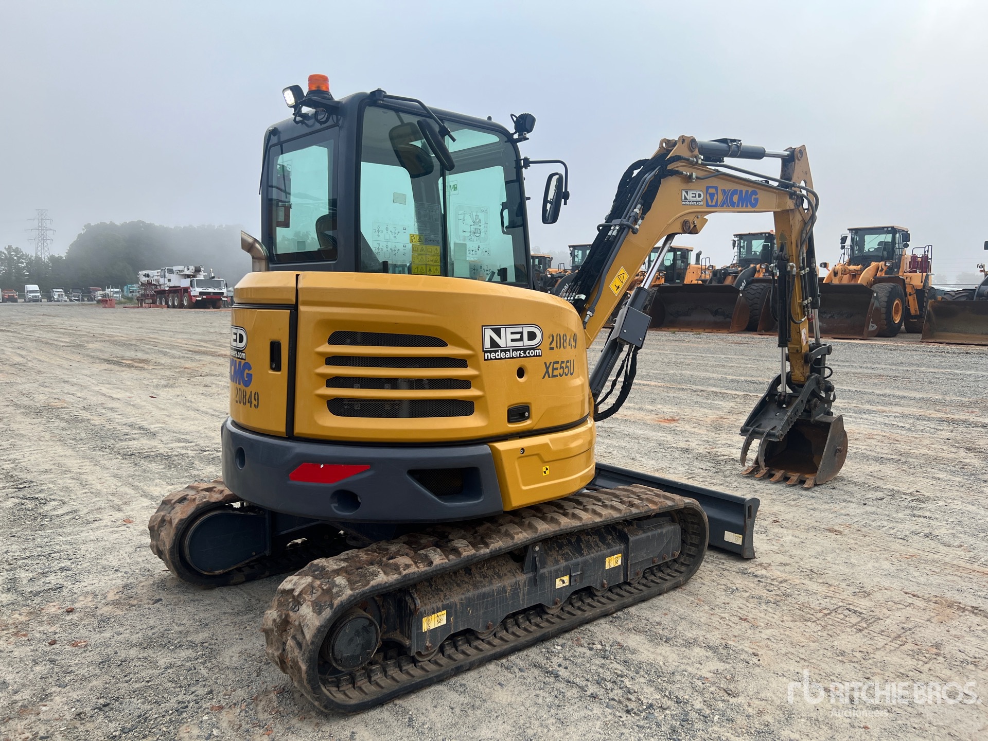 General Appearance with Picture, Right Rear Corner