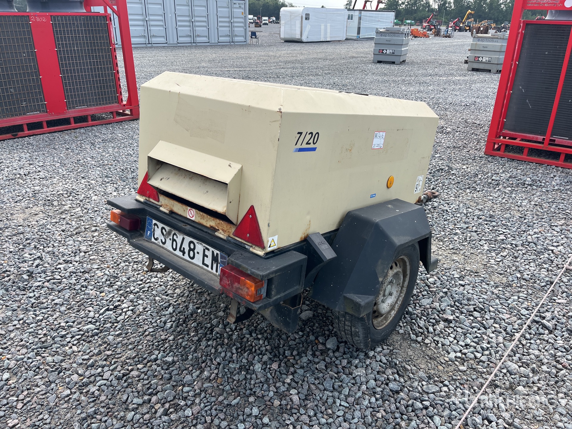 General Appearance with Picture, Right Rear Corner
