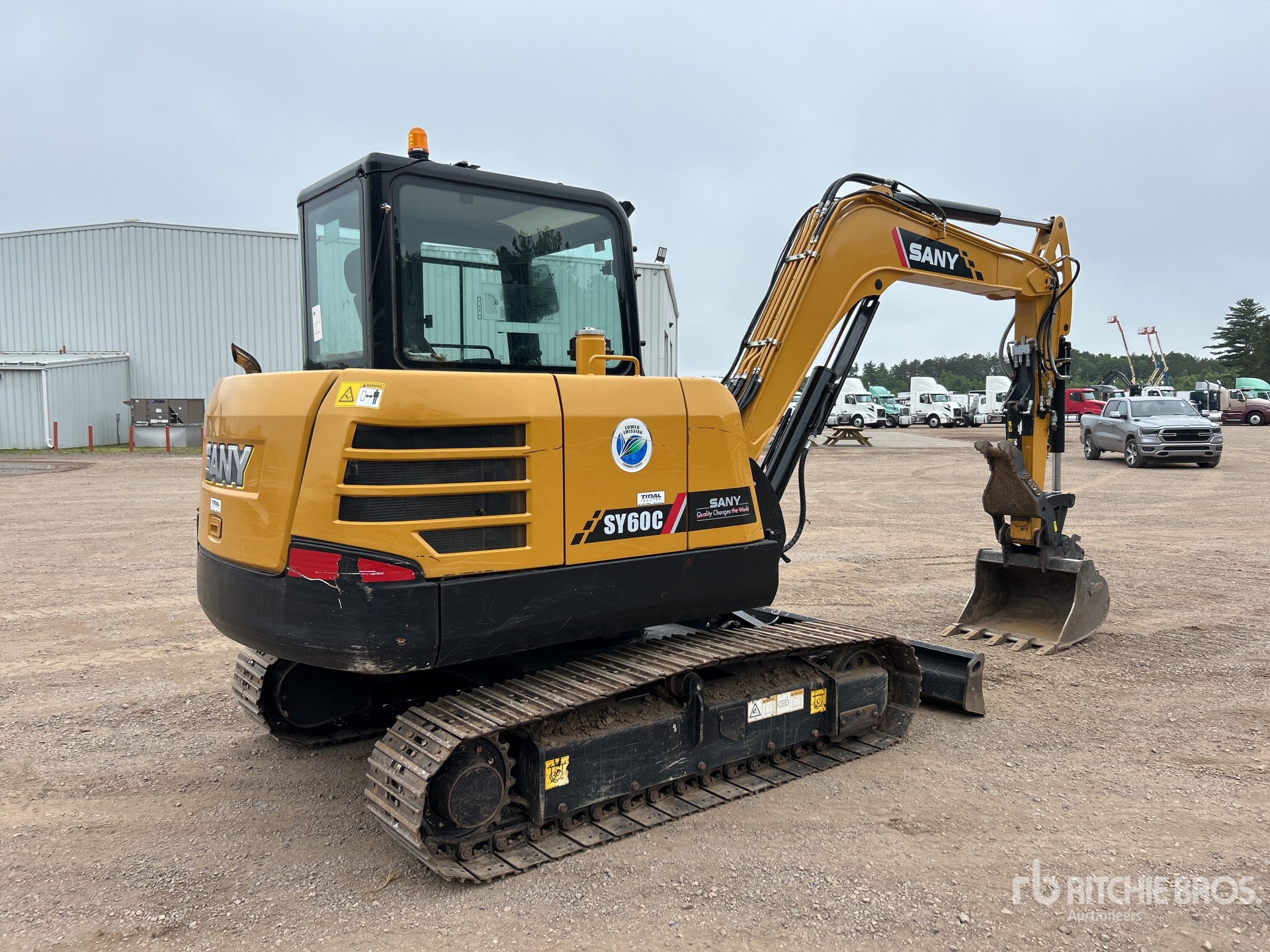 General Appearance with Picture, Right Rear Corner