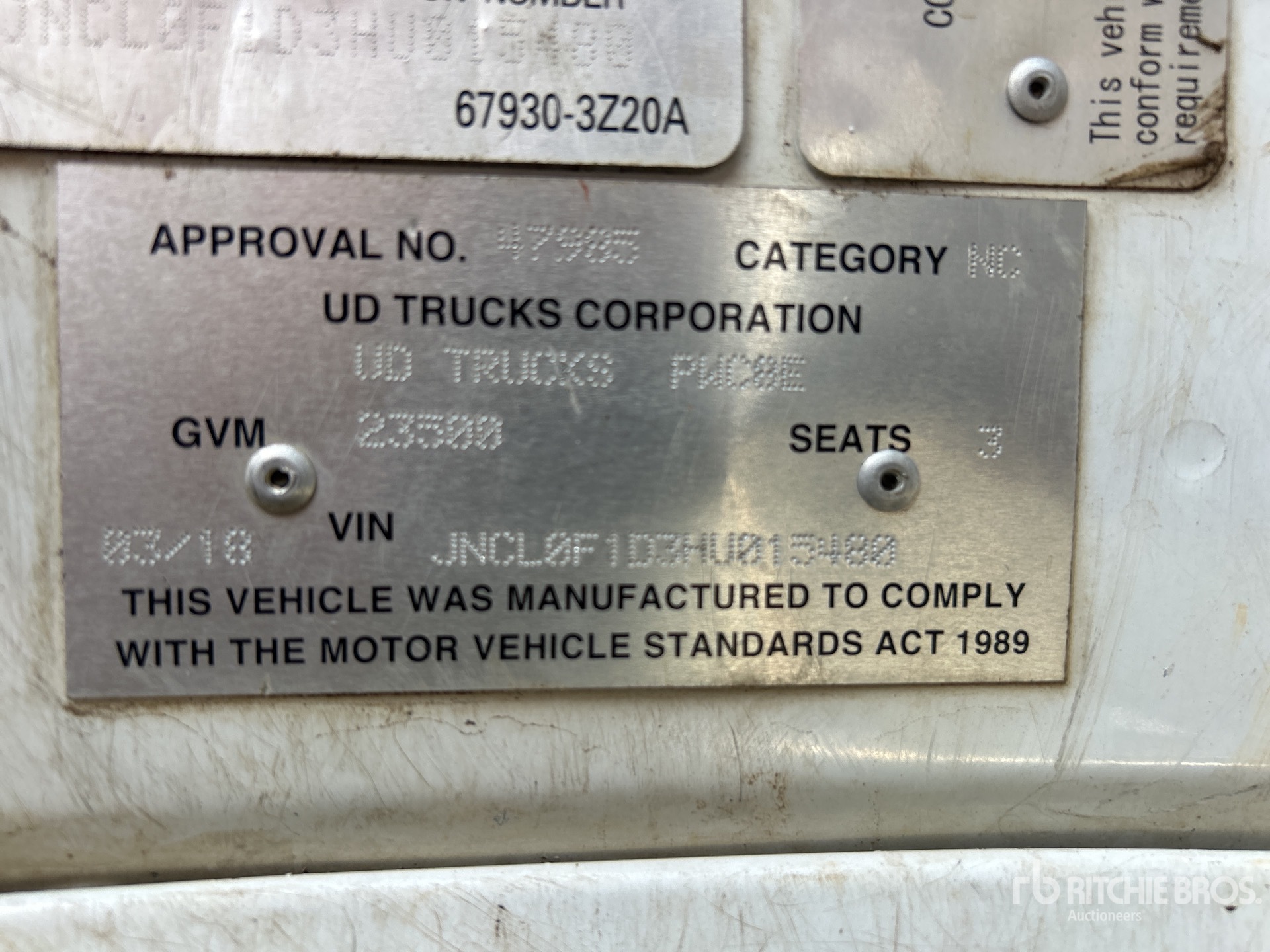 General Appearance with Numéro de série/Numéro d'identification du véhicule automobile