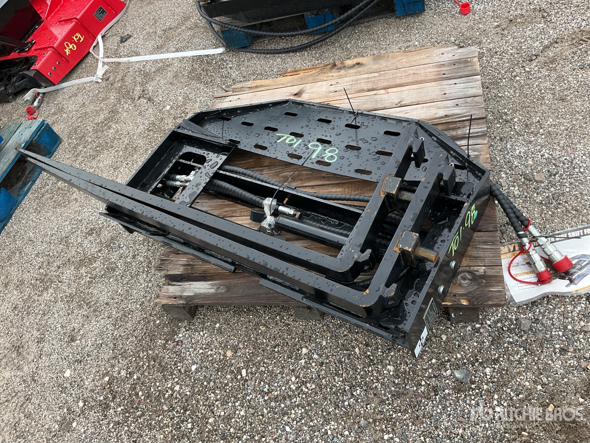 General Appearance with Picture, Right Front Corner