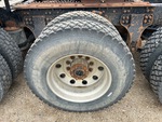 4 Underbody - Truck with 