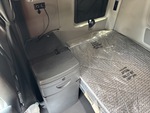 NN441682 - 2022 International LT625: Sleeper Interior