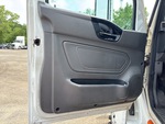 NN441682 - 2022 International LT625: Cab Doors