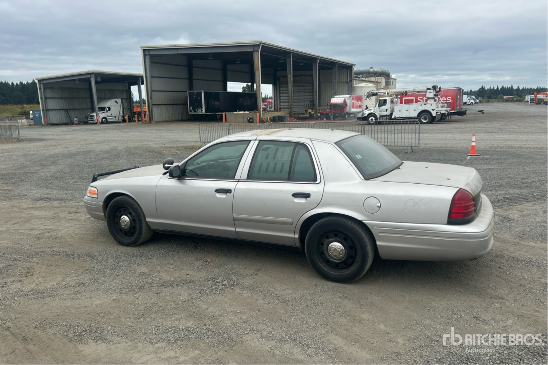General Appearance with Picture, Left Rear Corner