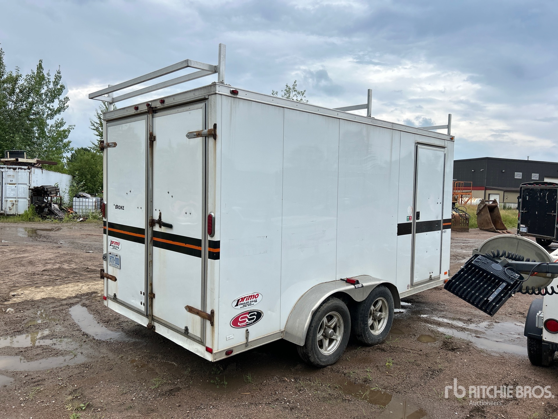 General Appearance with Picture, Right Rear Corner