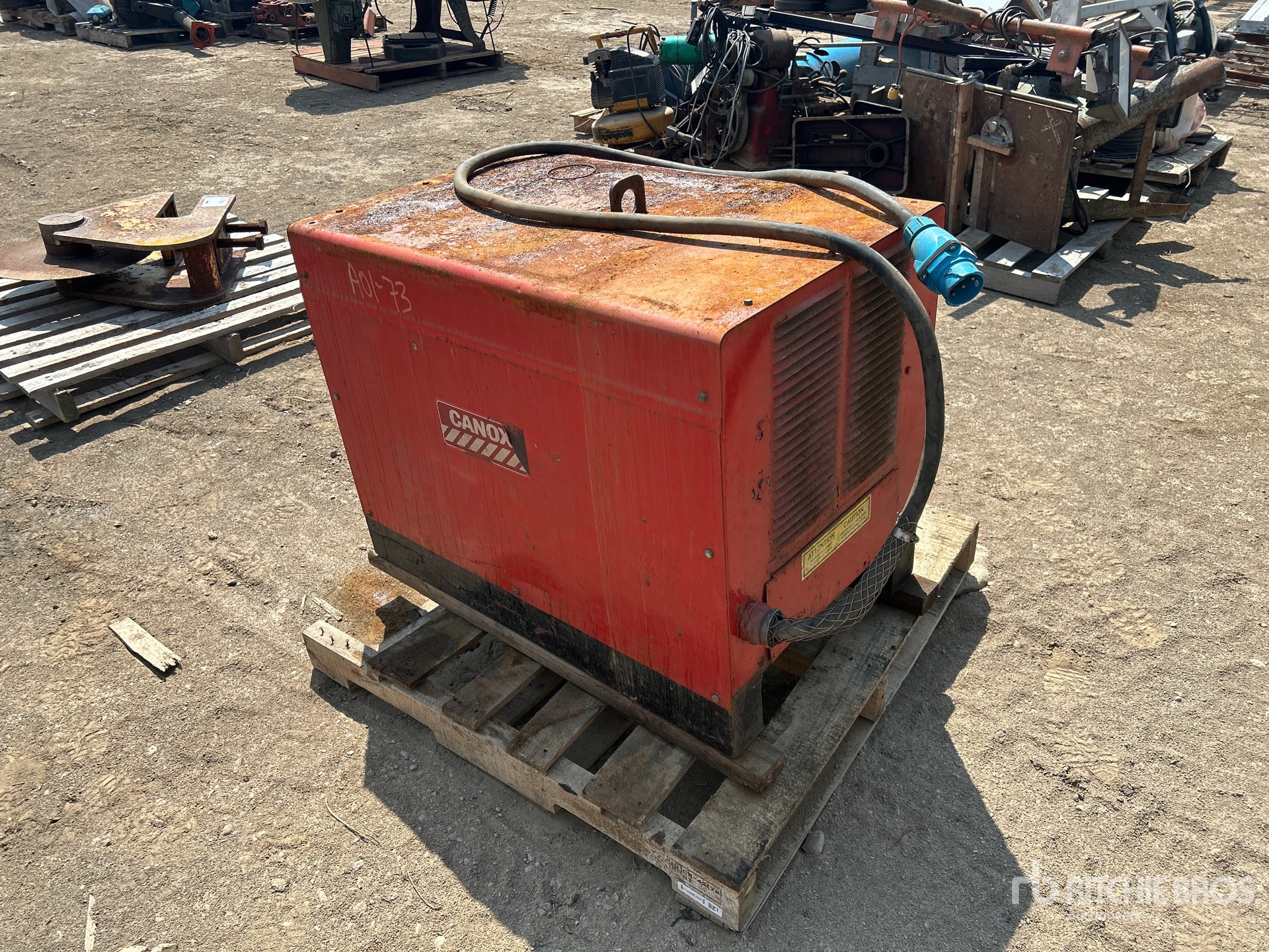 General Appearance with Picture, Left Rear Corner