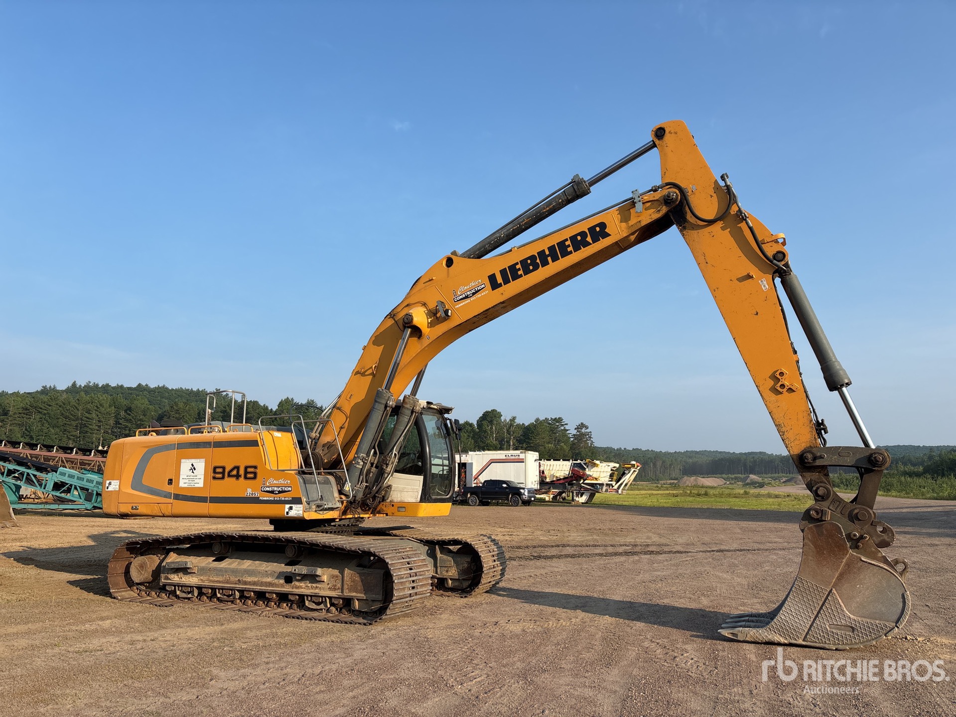 EXCAVADORA 2015 LIEBHERR R946