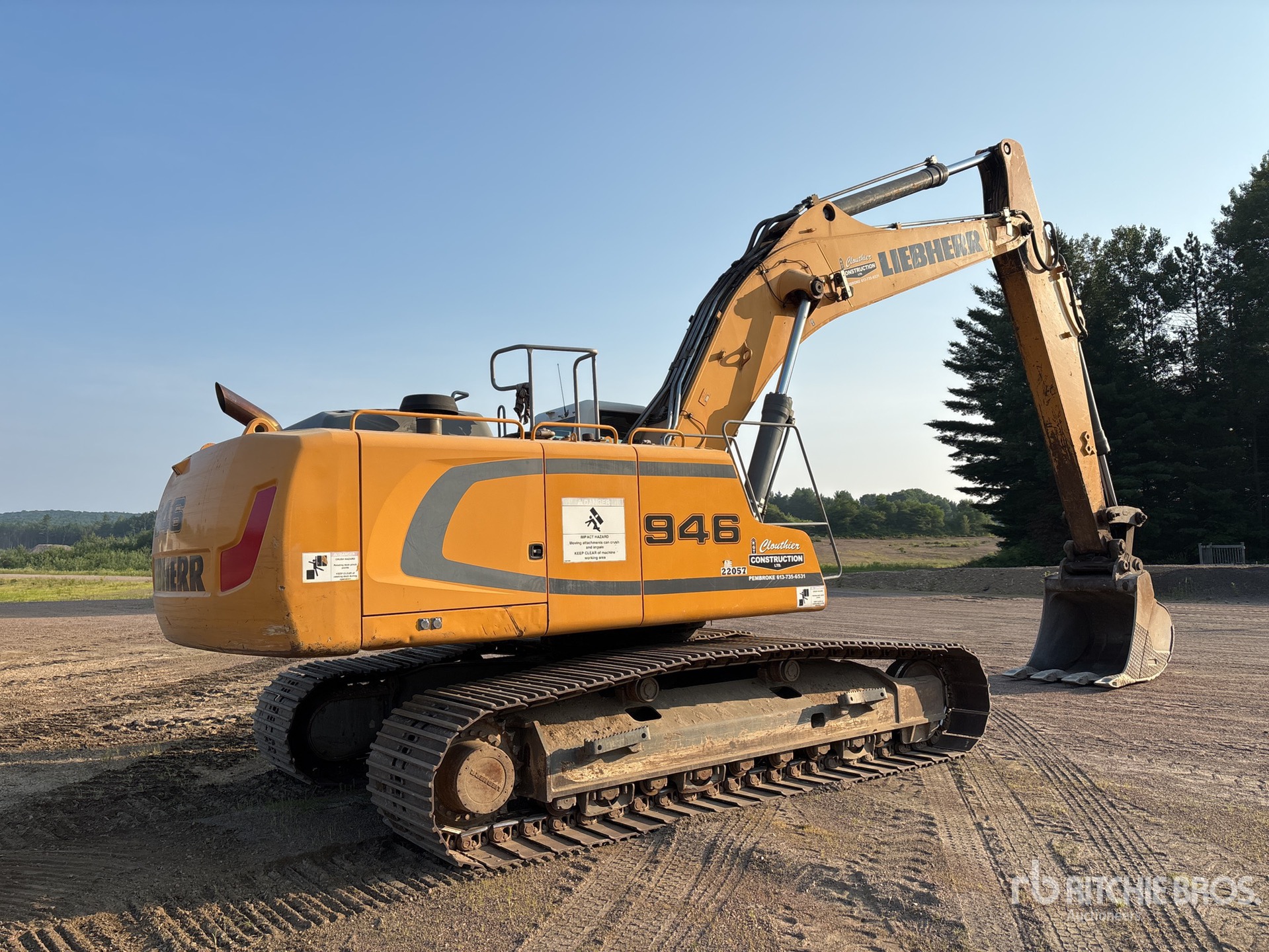 EXCAVADORA 2015 LIEBHERR R946