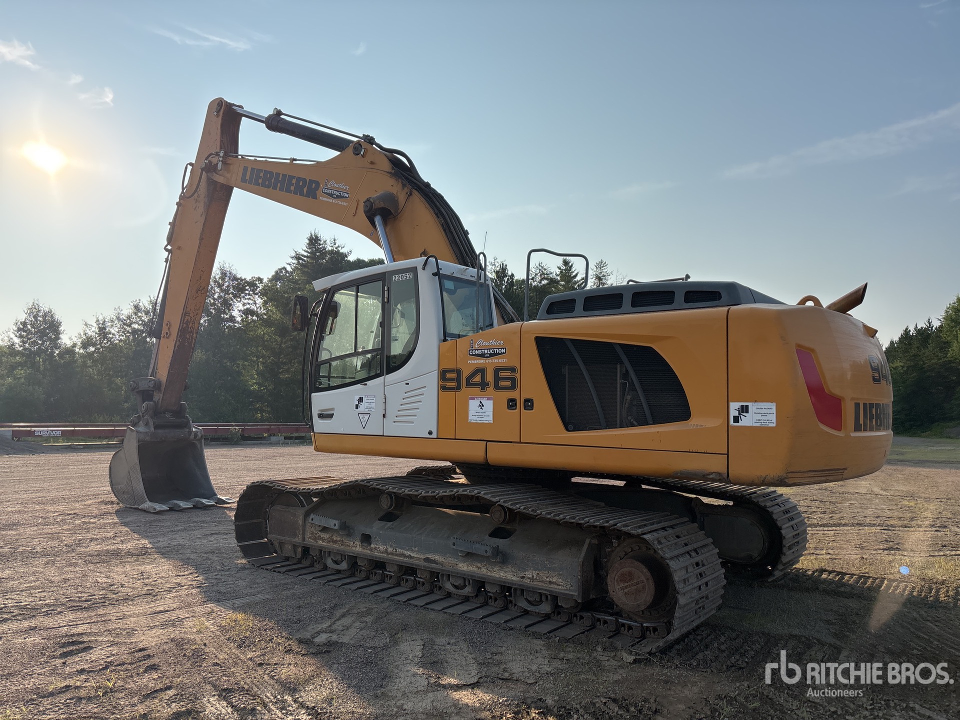 EXCAVADORA 2015 LIEBHERR R946