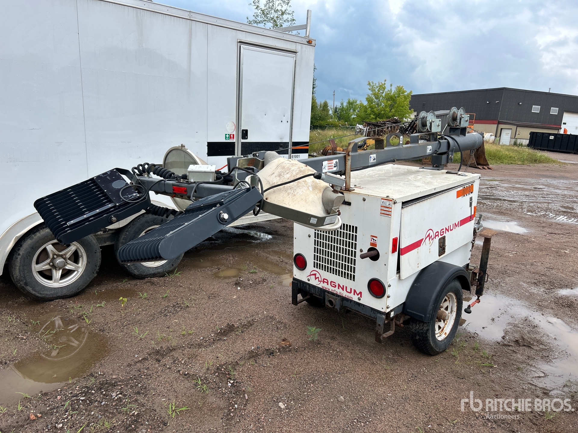 General Appearance with Picture, Right Rear Corner