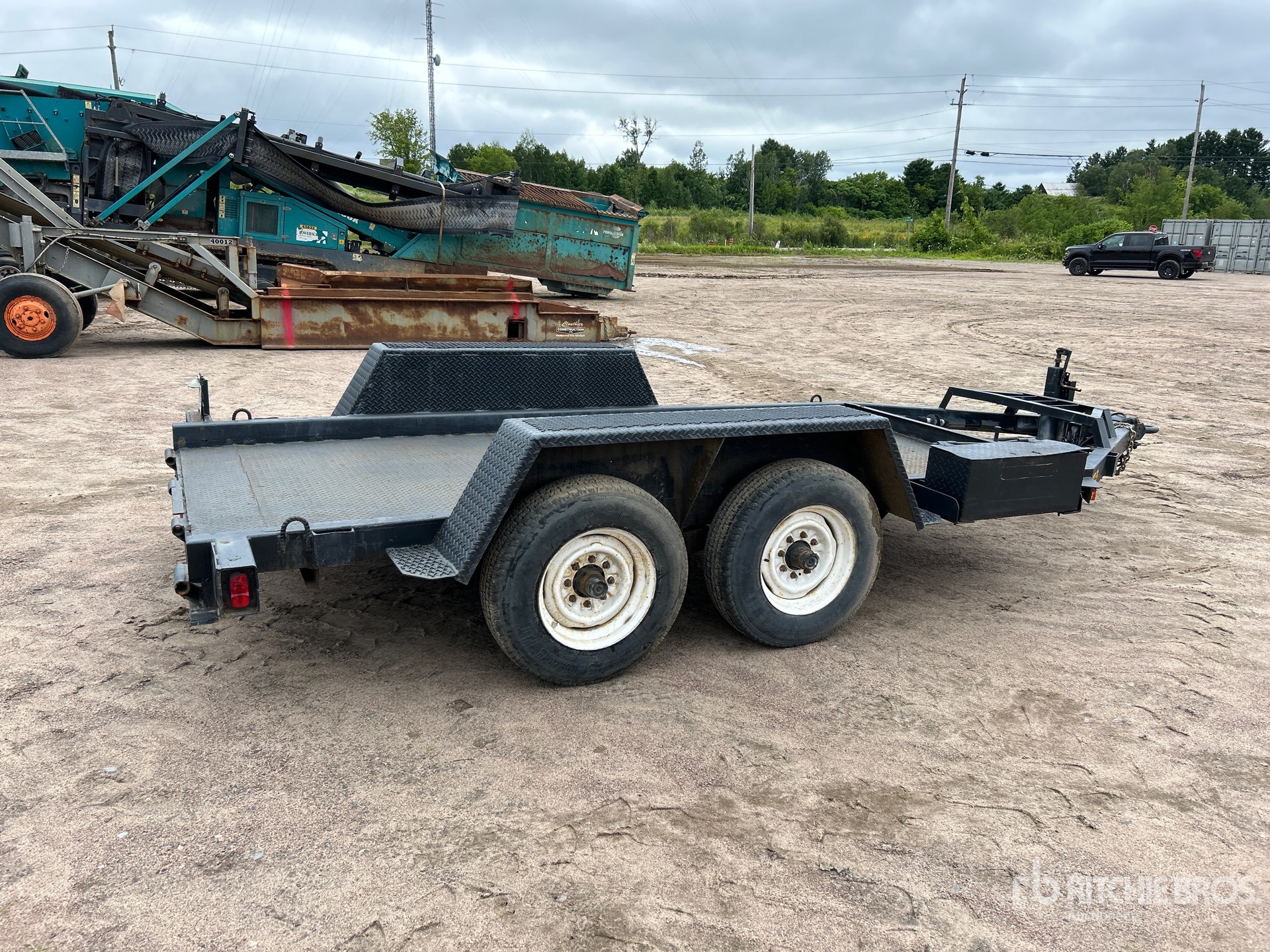 General Appearance with Picture, Right Rear Corner