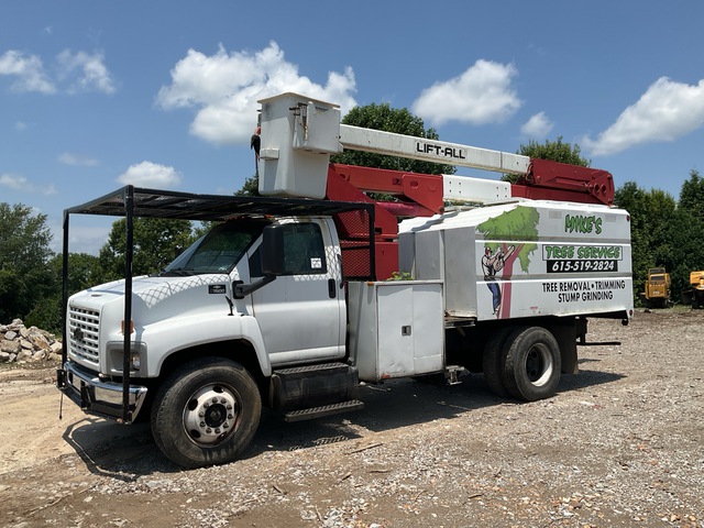 Lift-All LAOC-51-1S 51 ft on 2005 Chevrolet C7500 4x2 Forestry Bucket Truck Lift-All LAOC-51-1S 51 ft on 2005 Chevrolet C7500 4x2 Forestry Bucket Truck