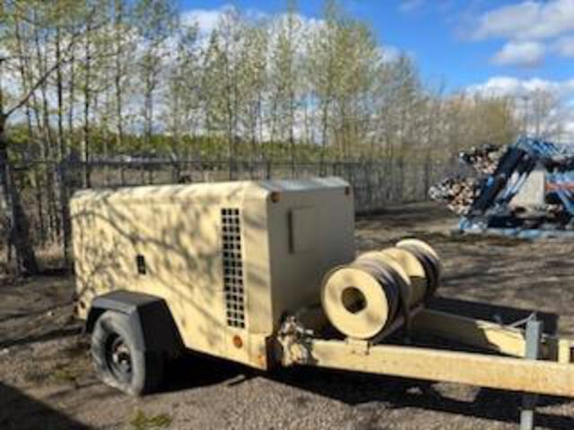 1999 Ingersoll-Rand P250WJD Mobile Air Compressor