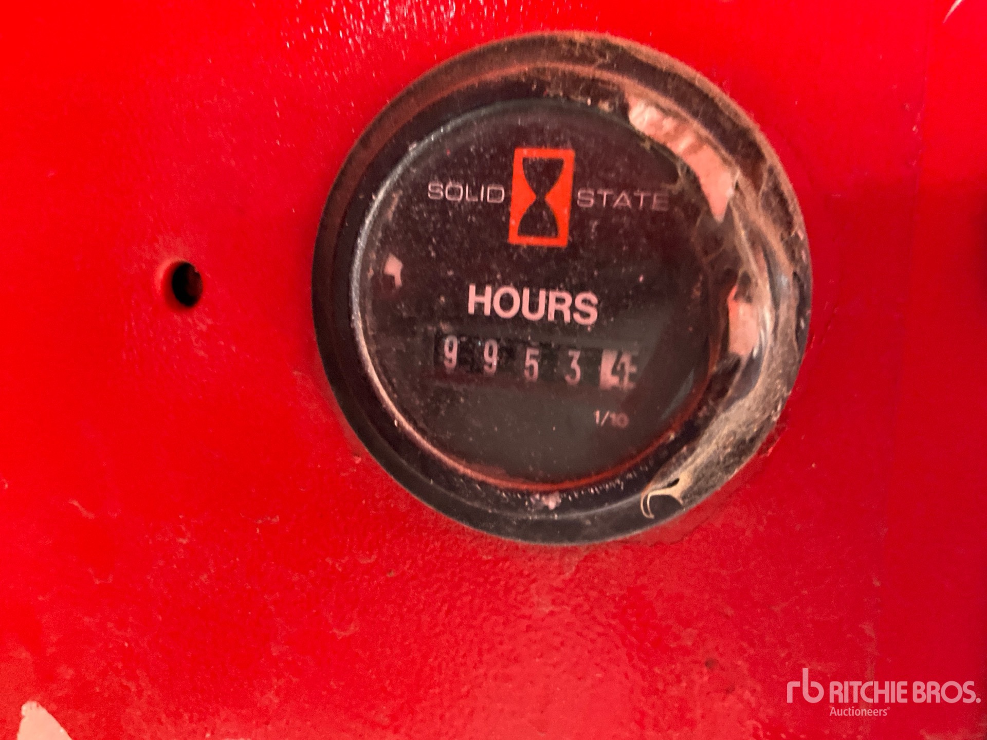 General Appearance with Hour Meter / Odometer