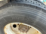 4 Underbody - Truck with 