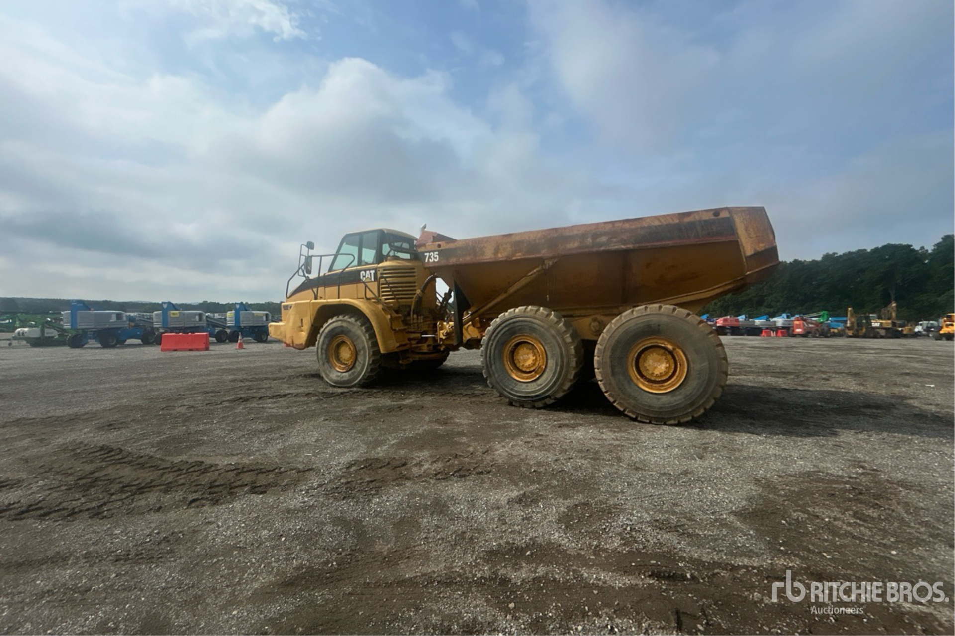 General Appearance with Picture, Left Rear Corner