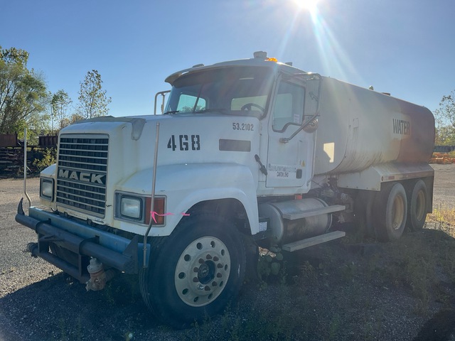 2006 Mack CH613 6x4 Water Truck (Inoperable)