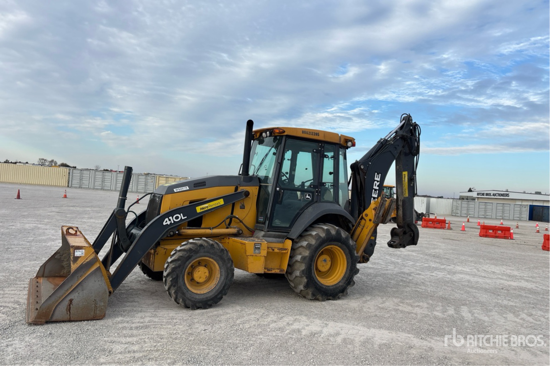 General Appearance with Foto, angolo anteriore sinistro