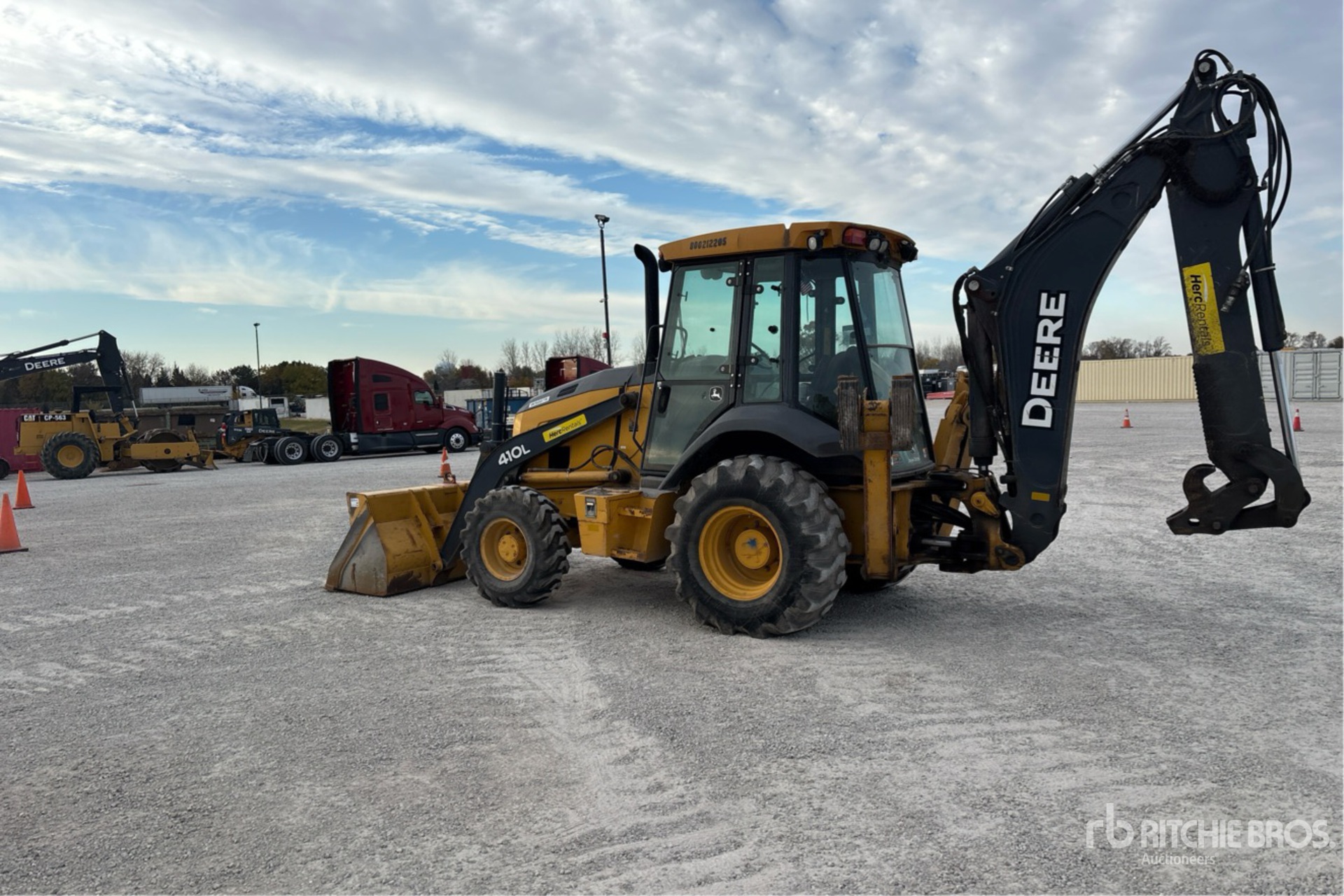 General Appearance with Foto, angolo posteriore sinistro