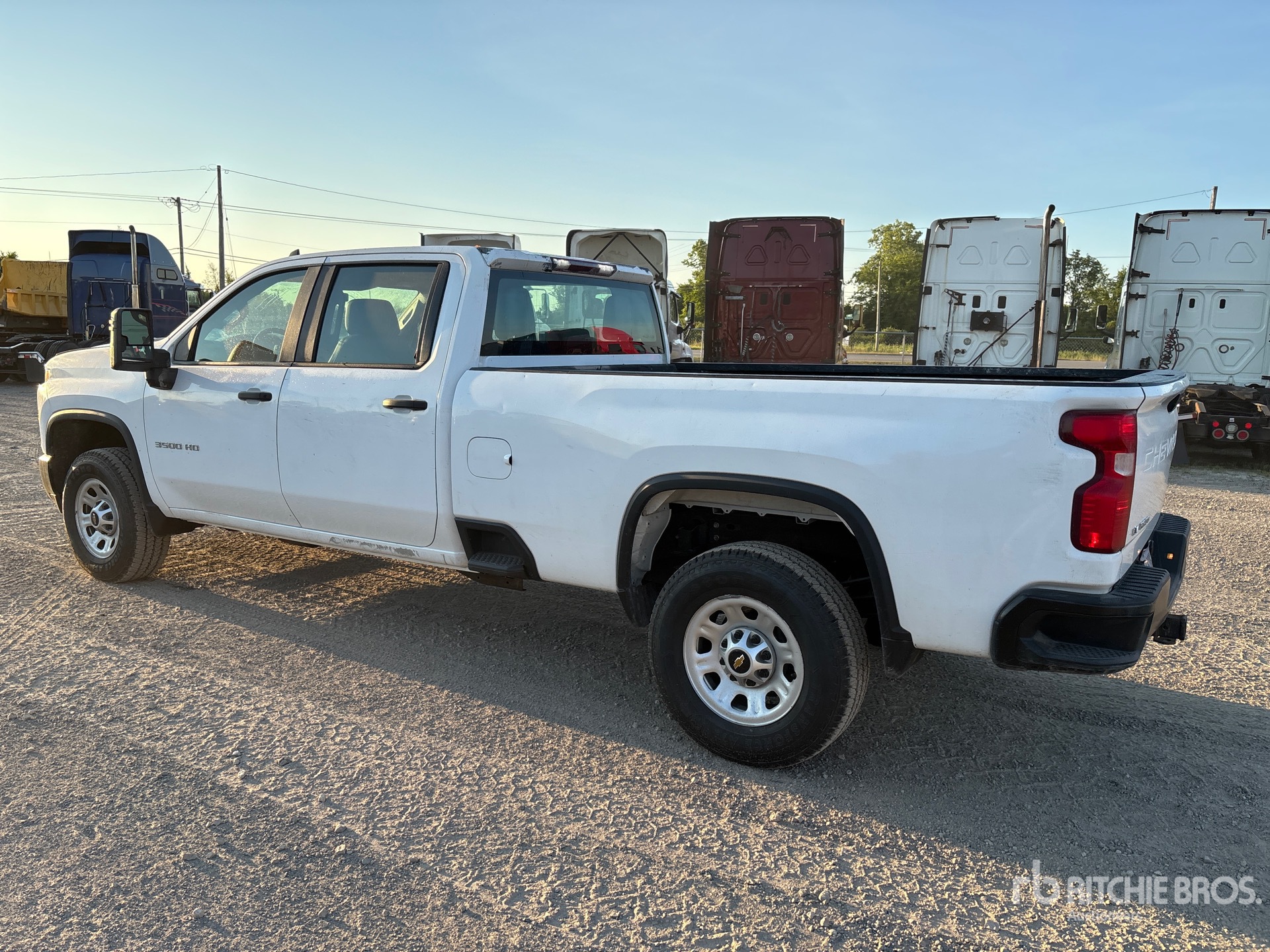 General Appearance with Picture, Left Rear Corner