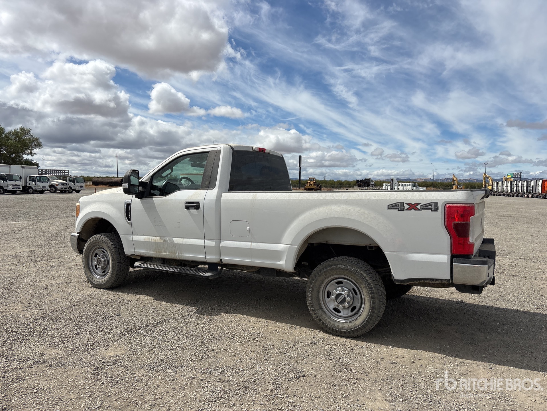 General Appearance with Imagen: esquina trasera izquierda