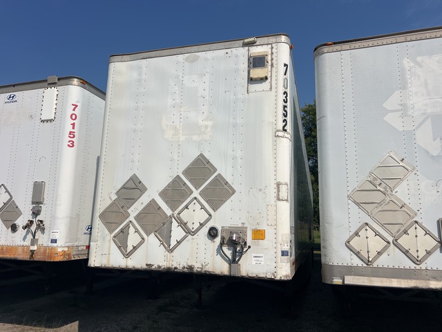 2006 Utility VS2DC 53 ft x 102 in T/A Van Trailer