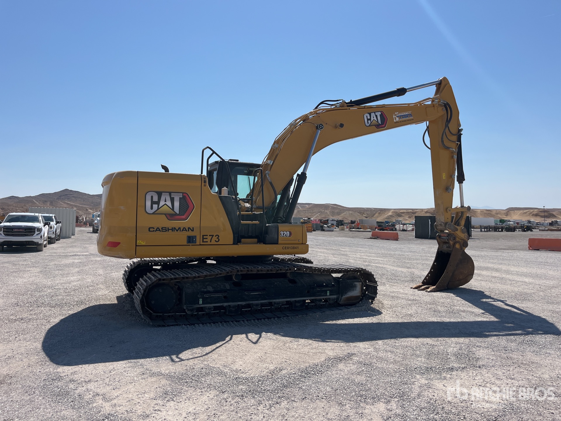 EXCAVADORA 2021 CATERPILLAR 320