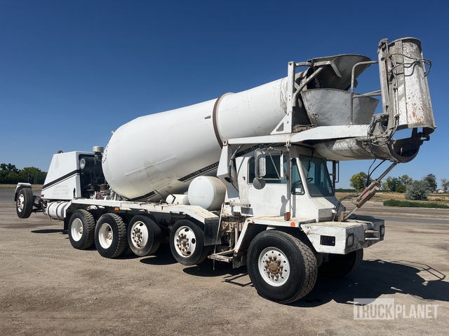 1999 Oshkosh S-2146 12x6 Front Discharge Mixer Truck in Twin