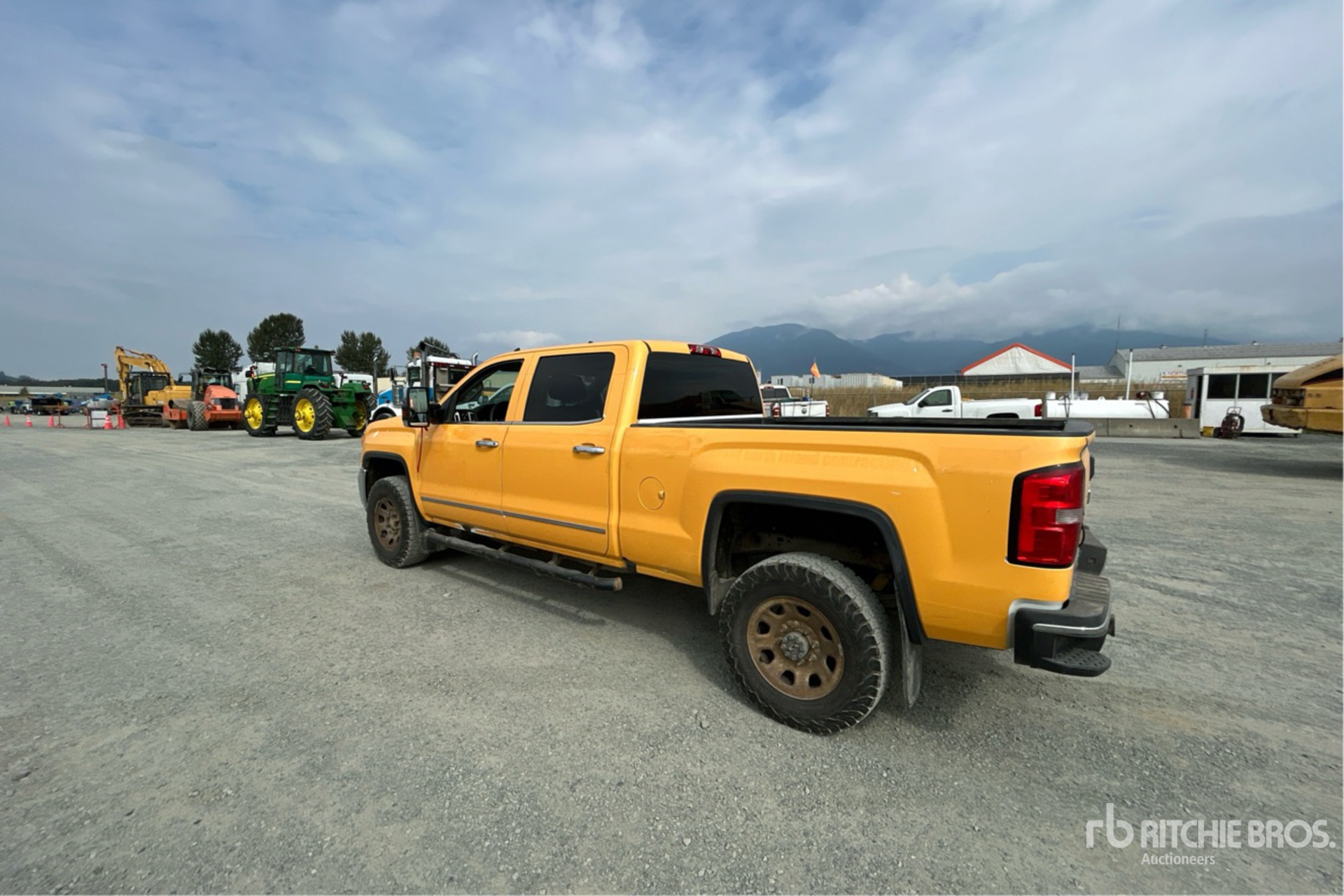 General Appearance with Picture, Left Rear Corner