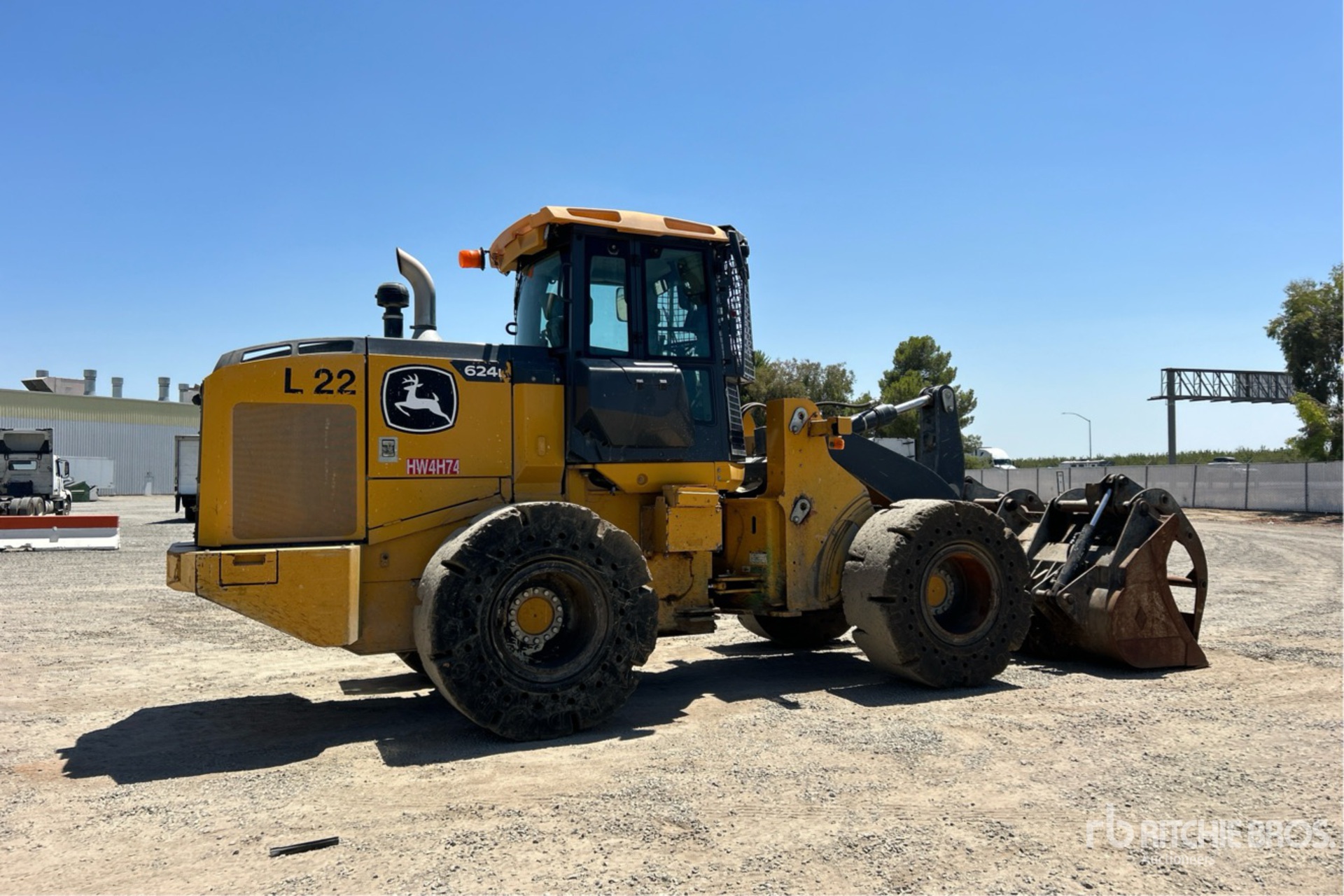 General Appearance with Picture, Right Rear Corner