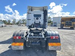 4 Underbody - Truck with 