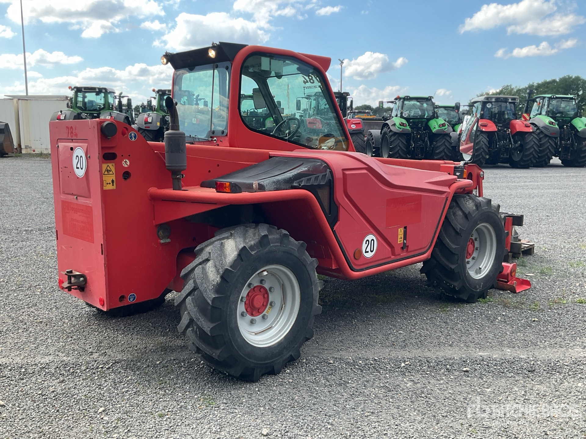 General Appearance with Picture, Right Rear Corner